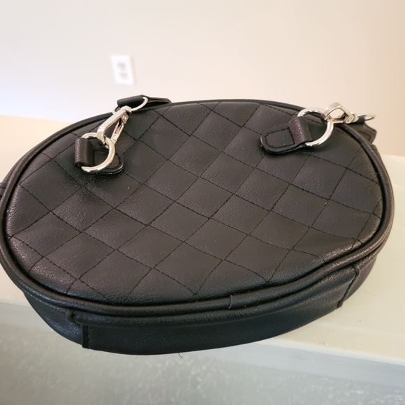 Boss Black Quilted Crossbody Bag - Picture 6 of 8